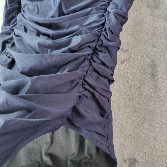 J.Crew Womens 8 Navy Halter‎ One Piece Swimsuit Ruched Front Style B6757 Made in - Picture 2 of 9